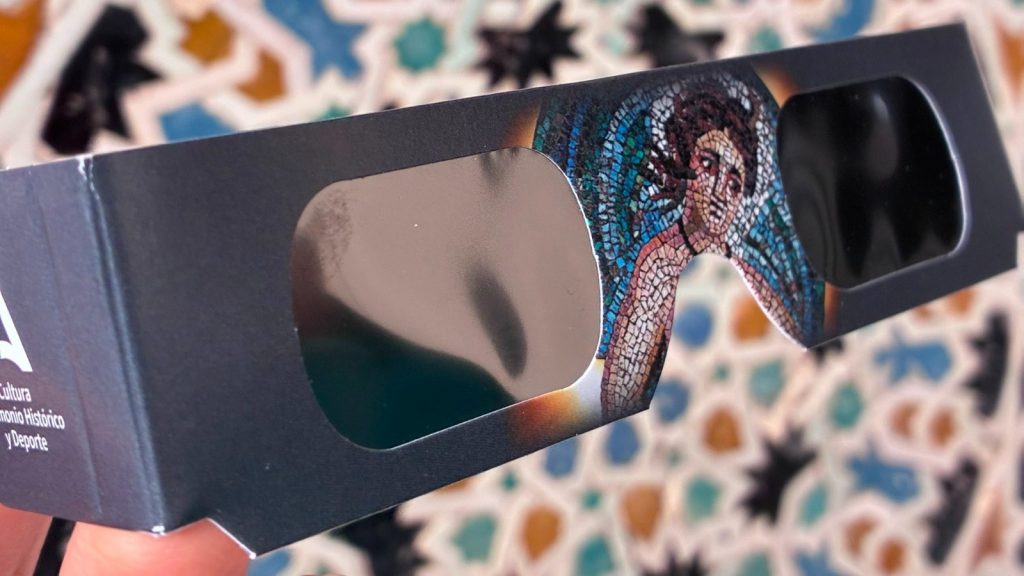 Gafas protectoras para ver el eclipse solar