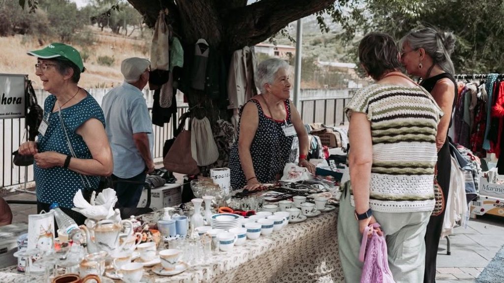20250925 Mercadillo de las II Jornadas ADN de Villanueva del Rosario