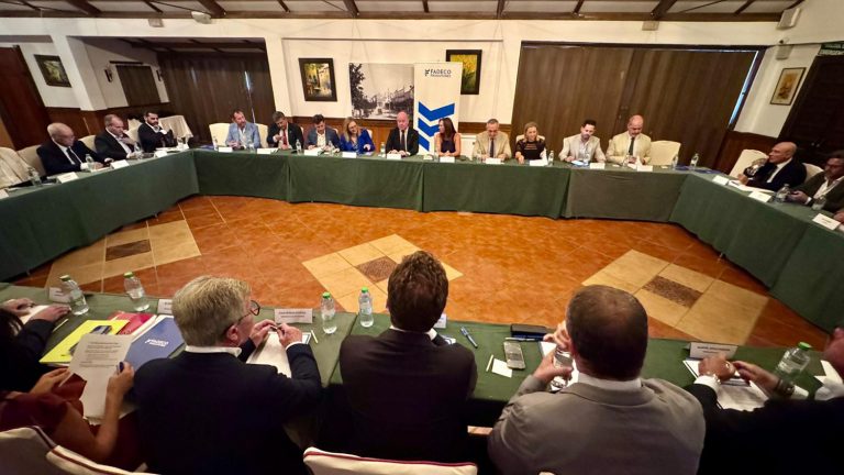 20260901 Reunión de FADECO Promotores y la Junta en la Finca Eslava de Antequera