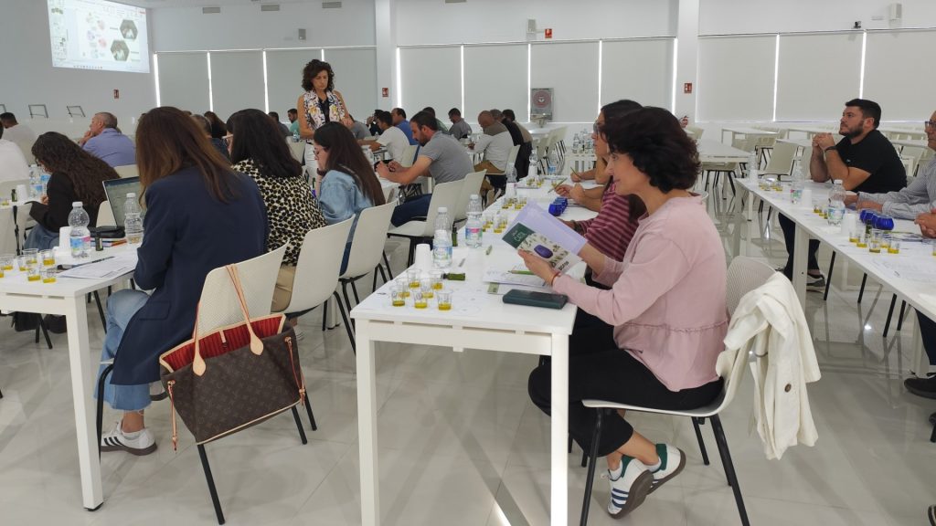 Jornadas de cata organoléptica organizada por Dcoop esta semana