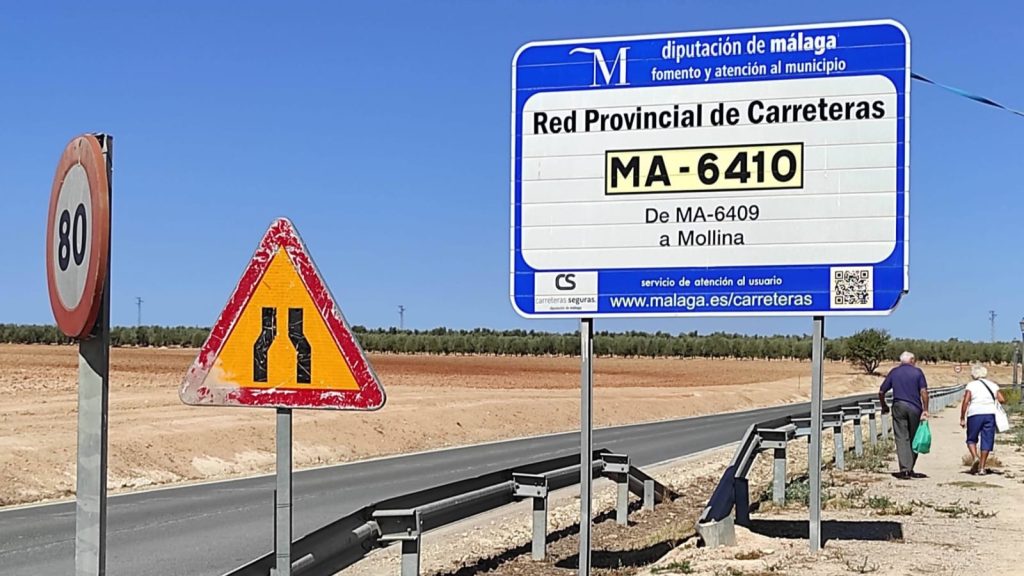 Señal informativa de la carretera MA-6410, en Mollina